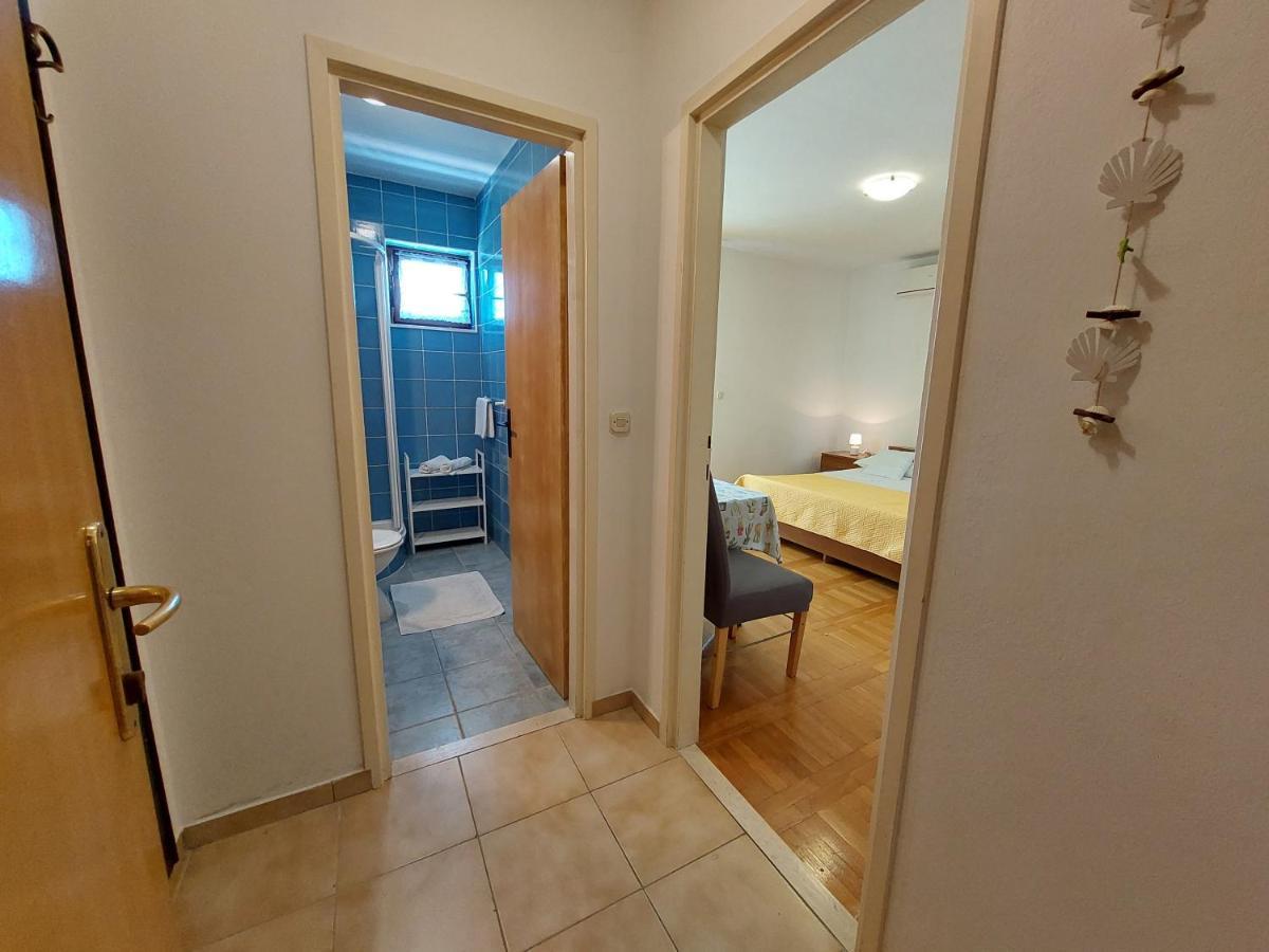Apartmani Rahela Vodice Exterior photo
