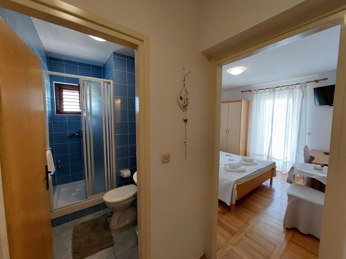 Apartmani Rahela Vodice Exterior photo